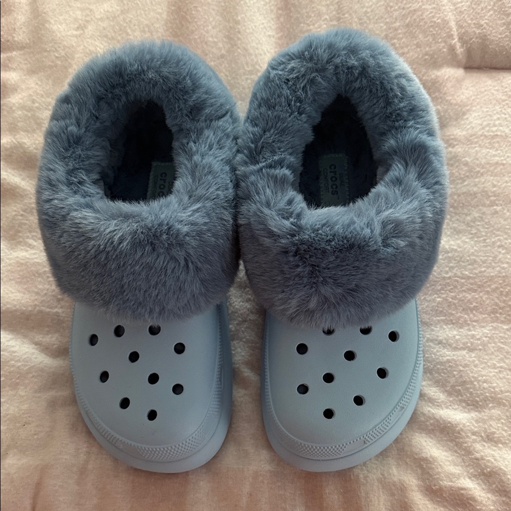 CROCS Fuzzy Blue Mules